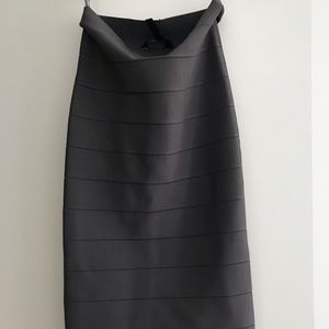 ♡ BCBG dark green fitted skirt (under the knee)